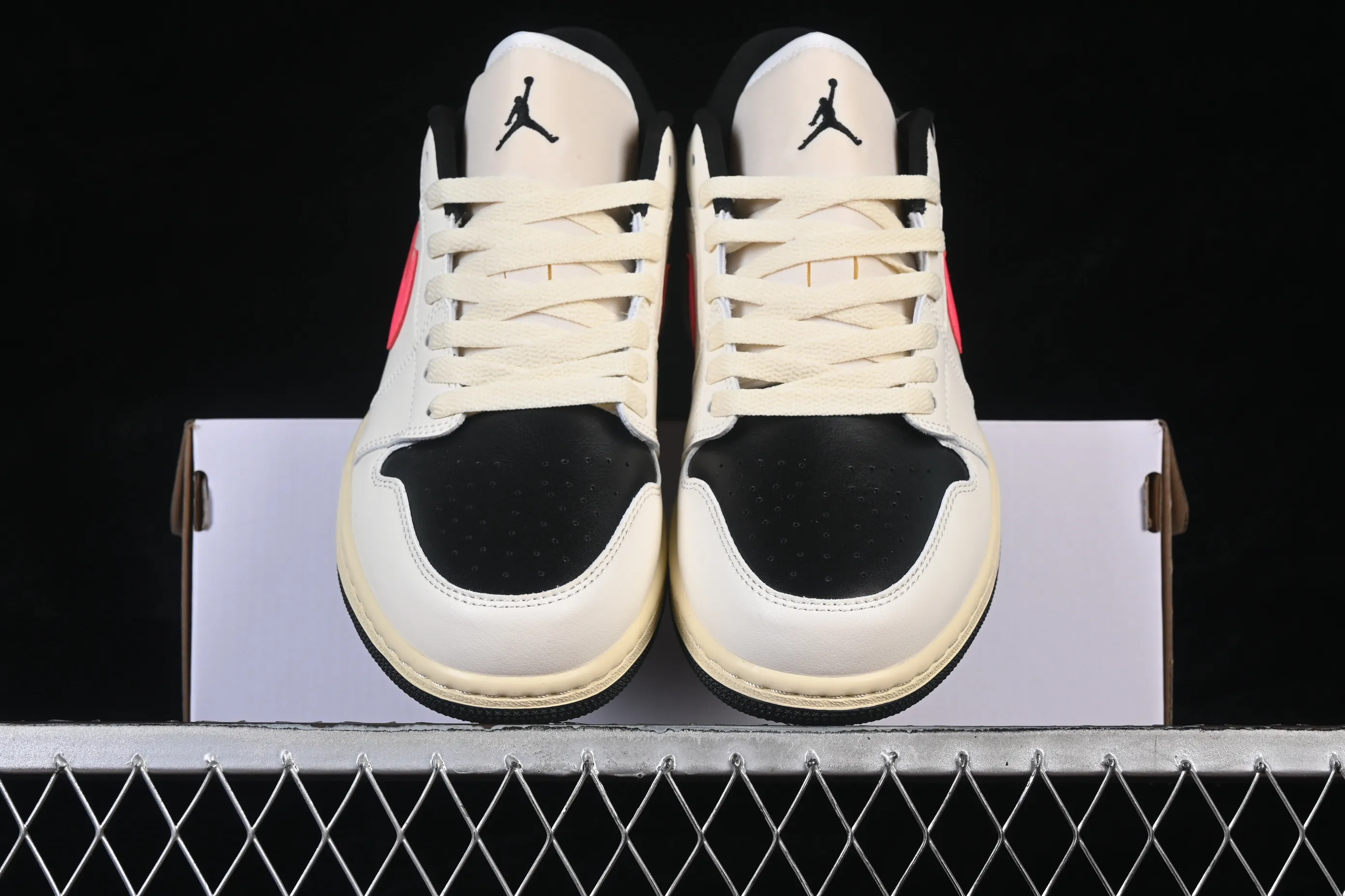 All categories Air Jordan Jordan series basketball shoes Air Jordan 1 Low Air Jordan 1 Low AJ1 Joe 1 meter white black red low-top cultural casual sneakers DC0774-107